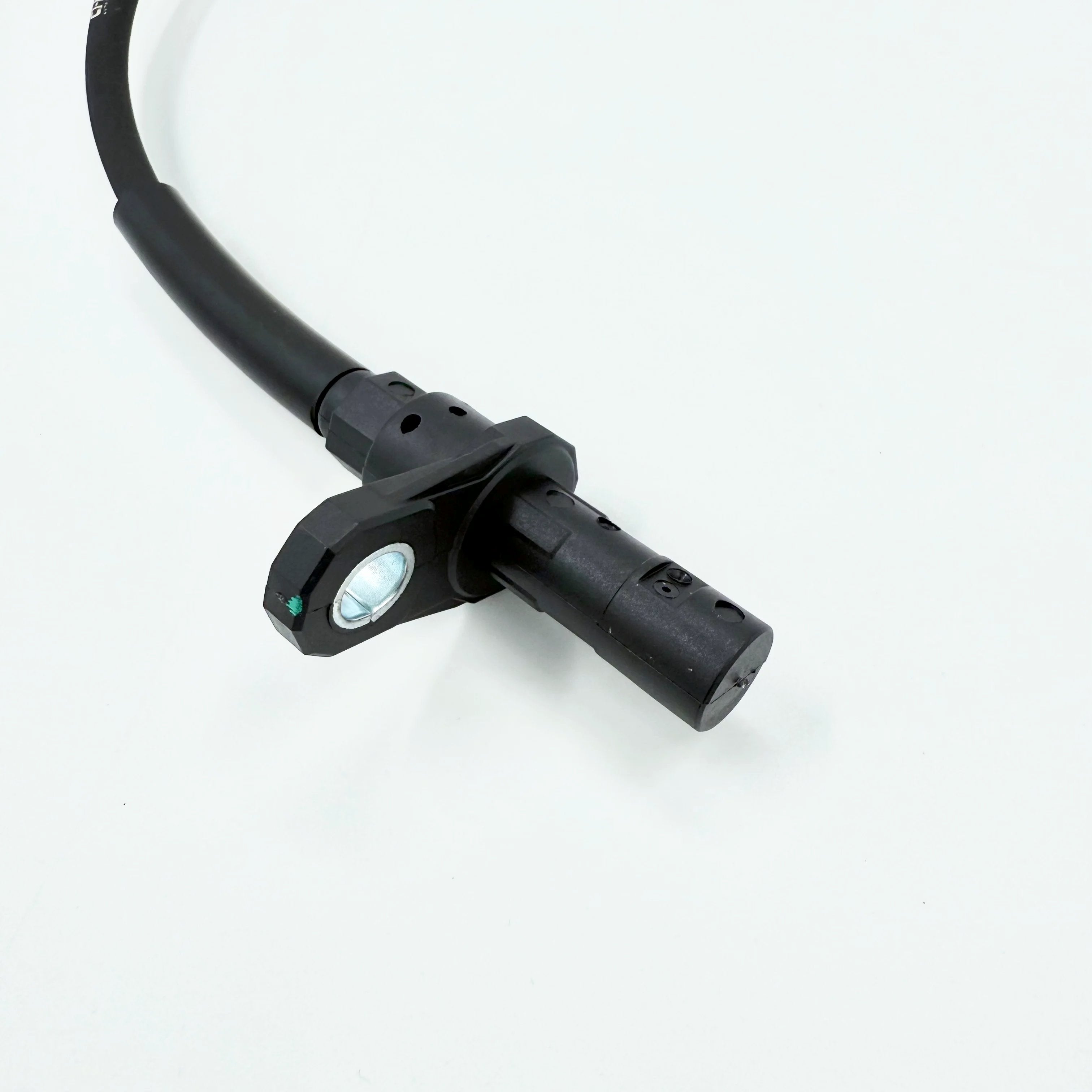 2x Wheel Speed Sensor ABS Rear For Isuzu NPR NPR - HD NQR 4HK1 4HE1 4JJ1 07 - 21 - GoTrucky