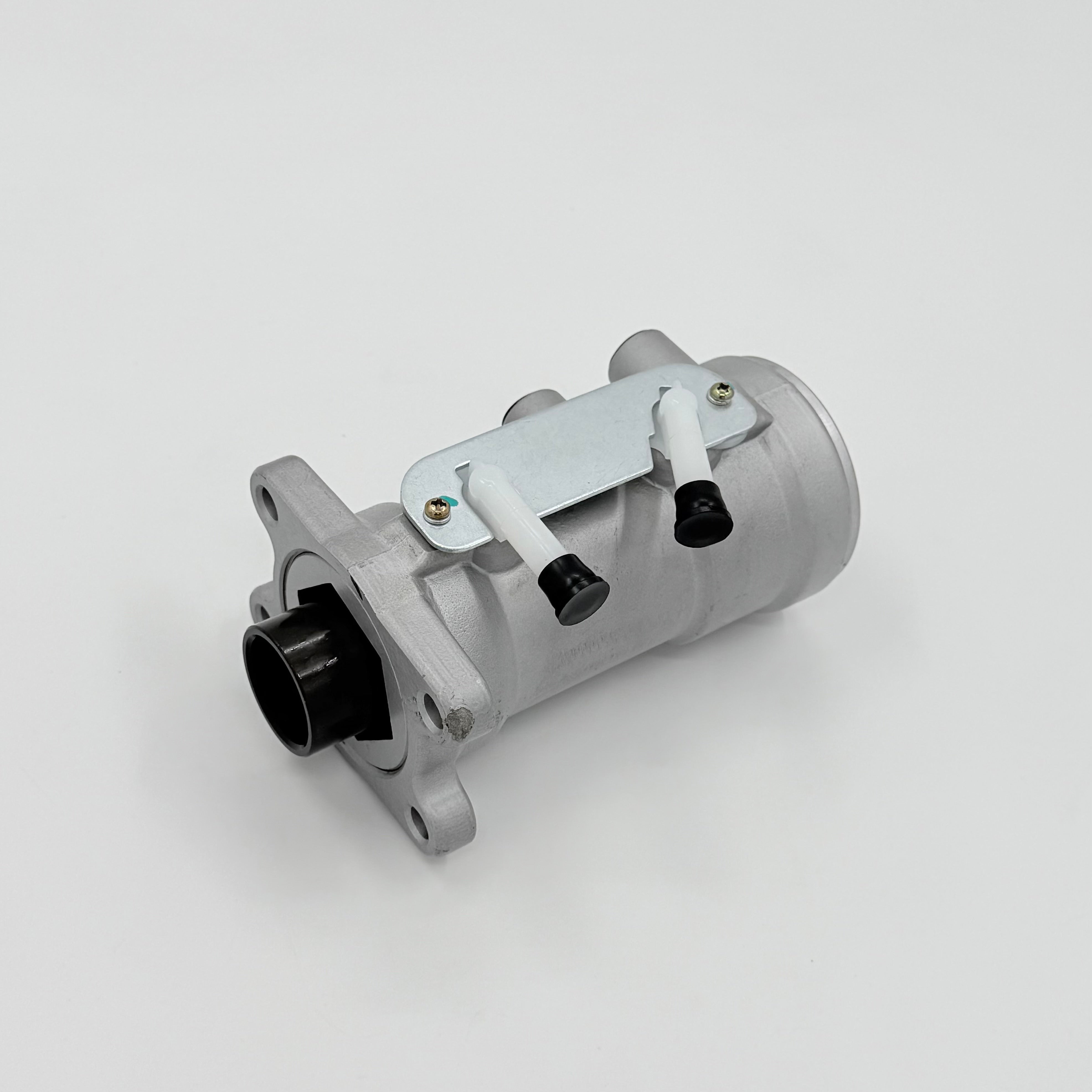 Brake Master Cylinder For ISUZU NPR-HD NQR NPR NRR 4JJ1 3,0L 4HK1 5.2L 1/3-8 2008-2021 OEM
