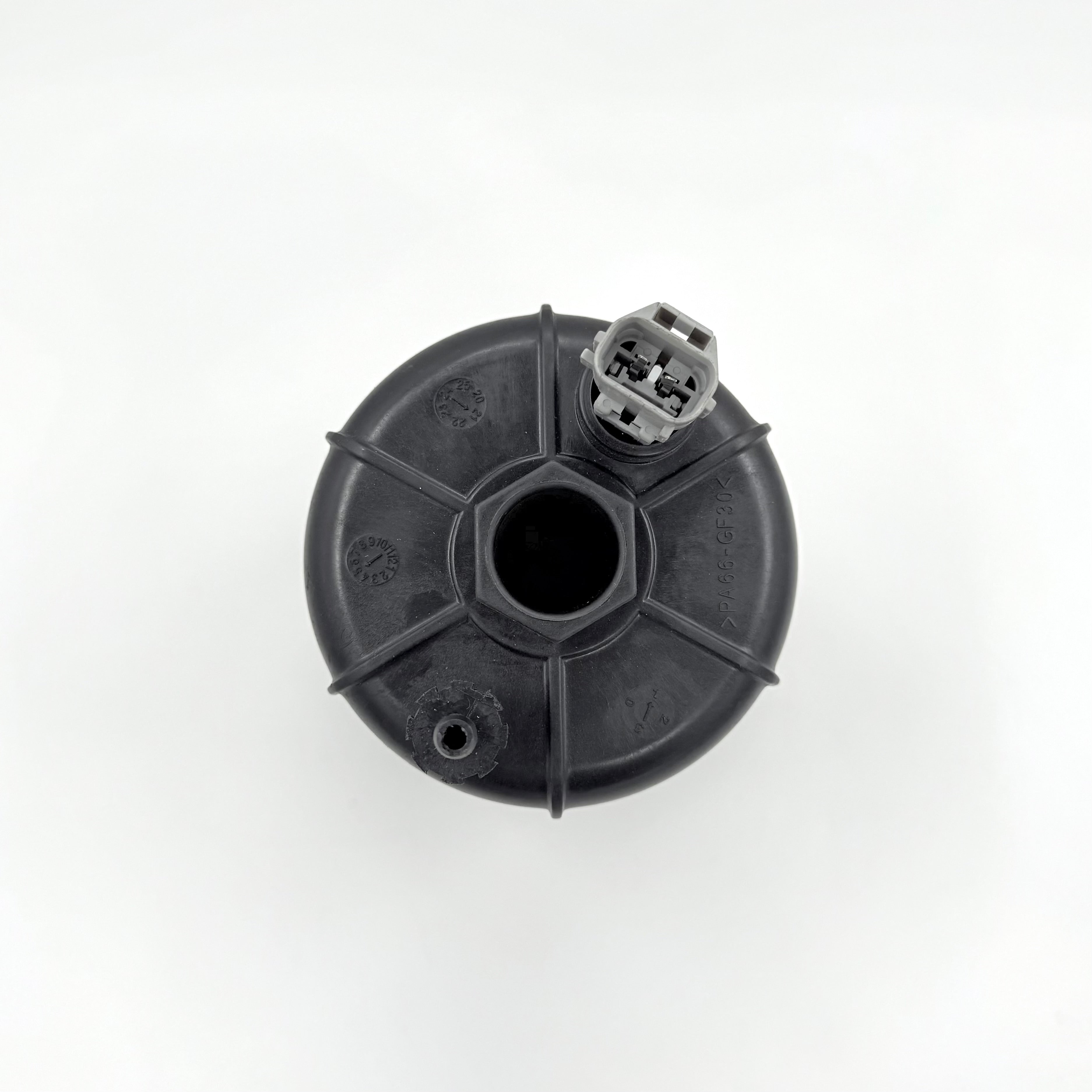 Fuel Filter Assembly Housing For ISUZU NRR NPR NPR - HD NQR 4HK1 5.2L 07 - 10 OEM - GoTrucky