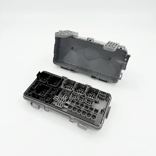 Fuse Relay Box +Bottom Cover For ISUZU NPR NQR NRR NPR - HD 4HK1 5.2L 08 - 24 OEM - GoTrucky