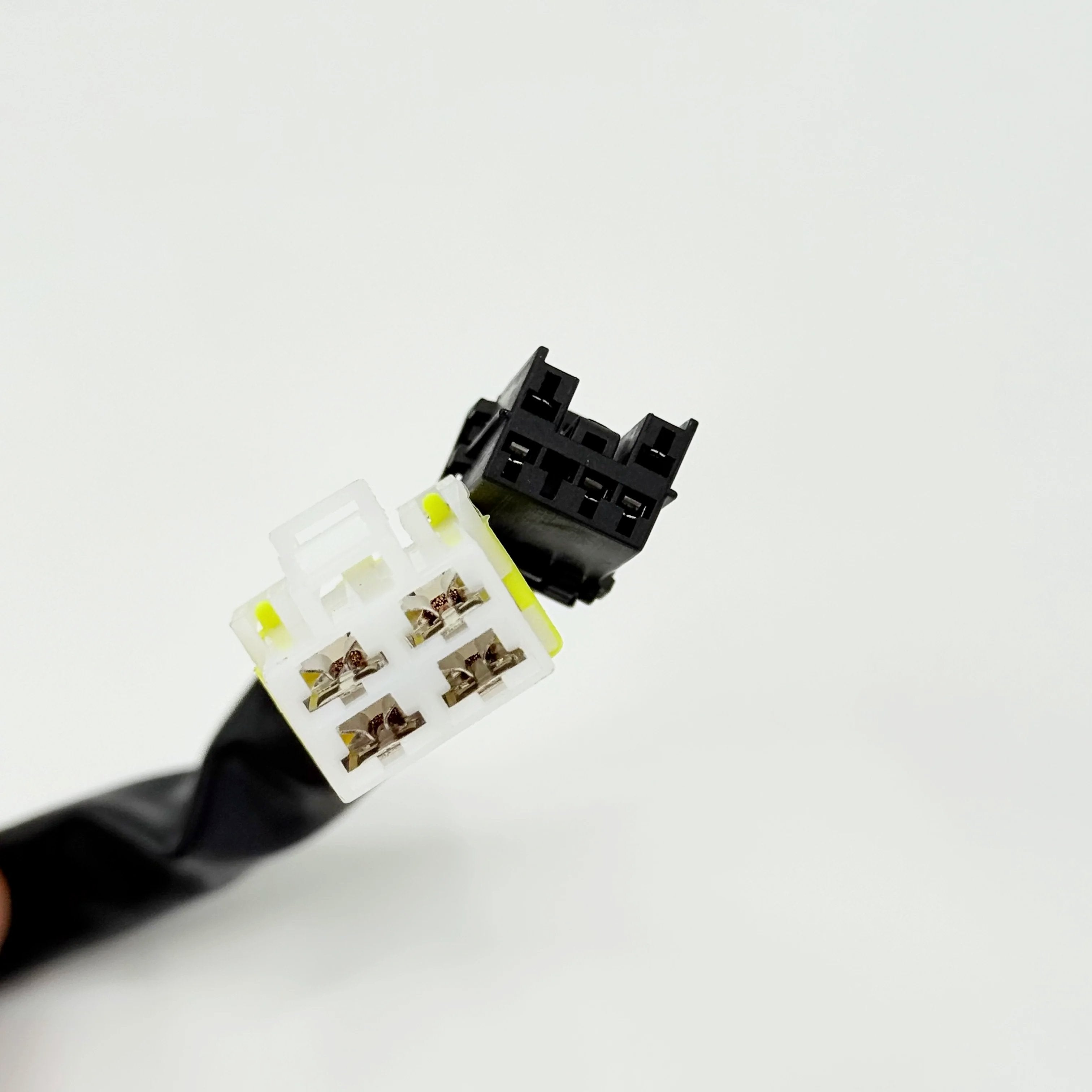 Ignition Switch Steering Lock Assembly For Isuzu NPR NQR NRR 4HK1 5.2L 4HE1 4.8L 95 - 07 - GoTrucky