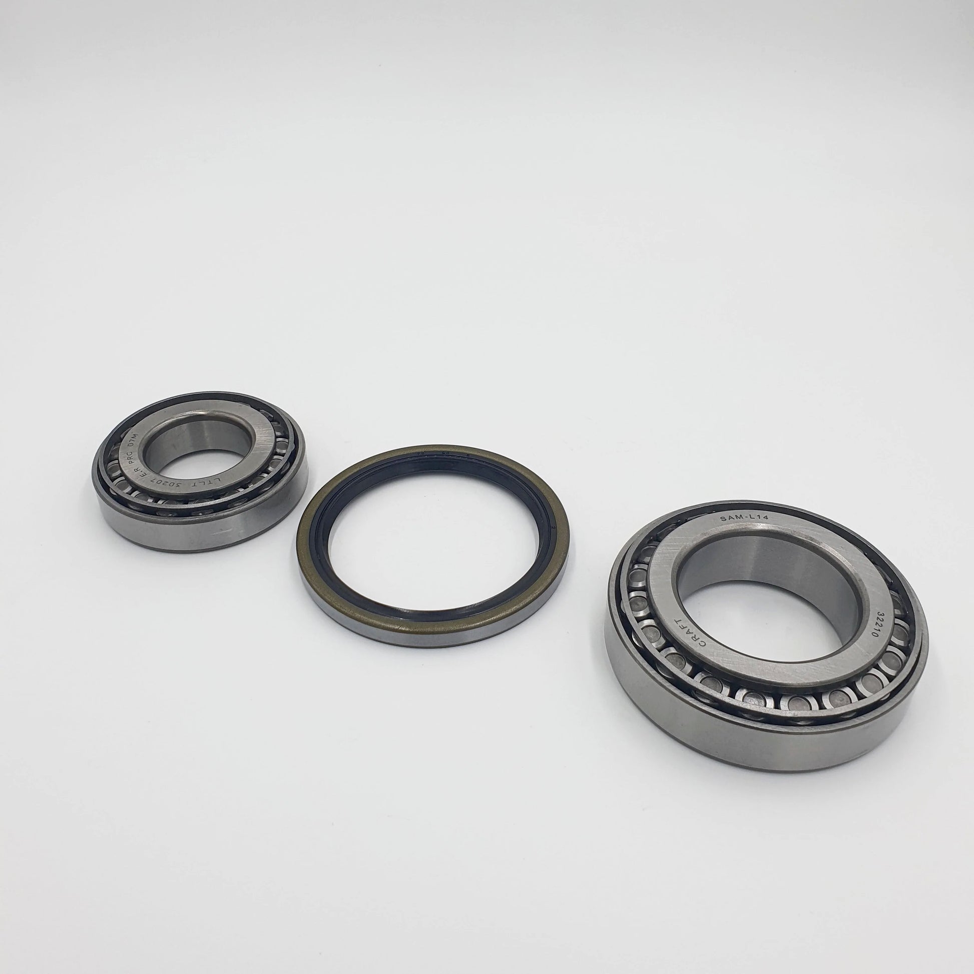 Repair Kit Front Wheel Hub Bearing 2x + Oil Seal for ISUZU NRR NQR NPR - HD 95 - 24 - GoTrucky
