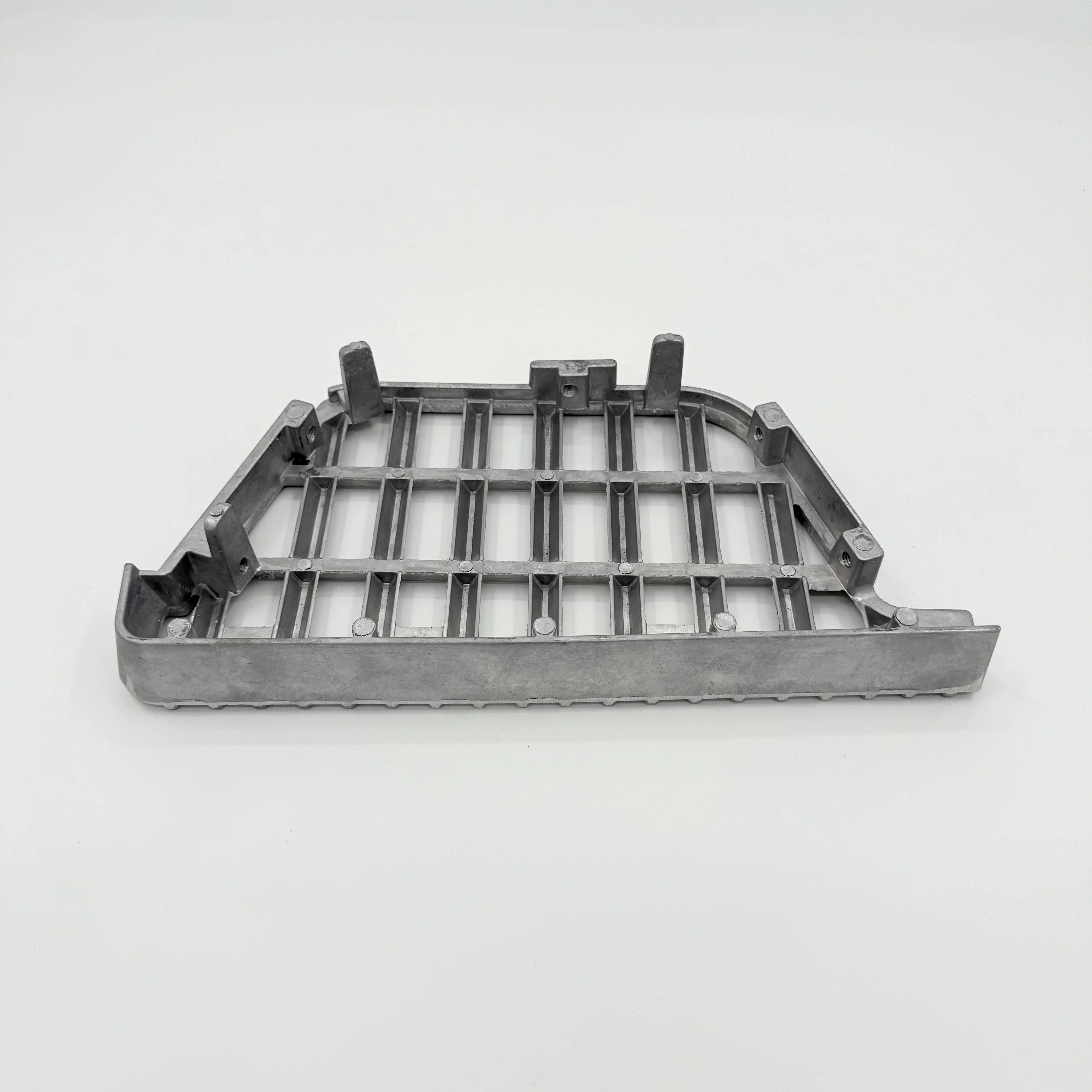 Step Plate Left Driver Side For ISUZU NRR NPR NQR NPR - HD 96 - 04 - GoTrucky