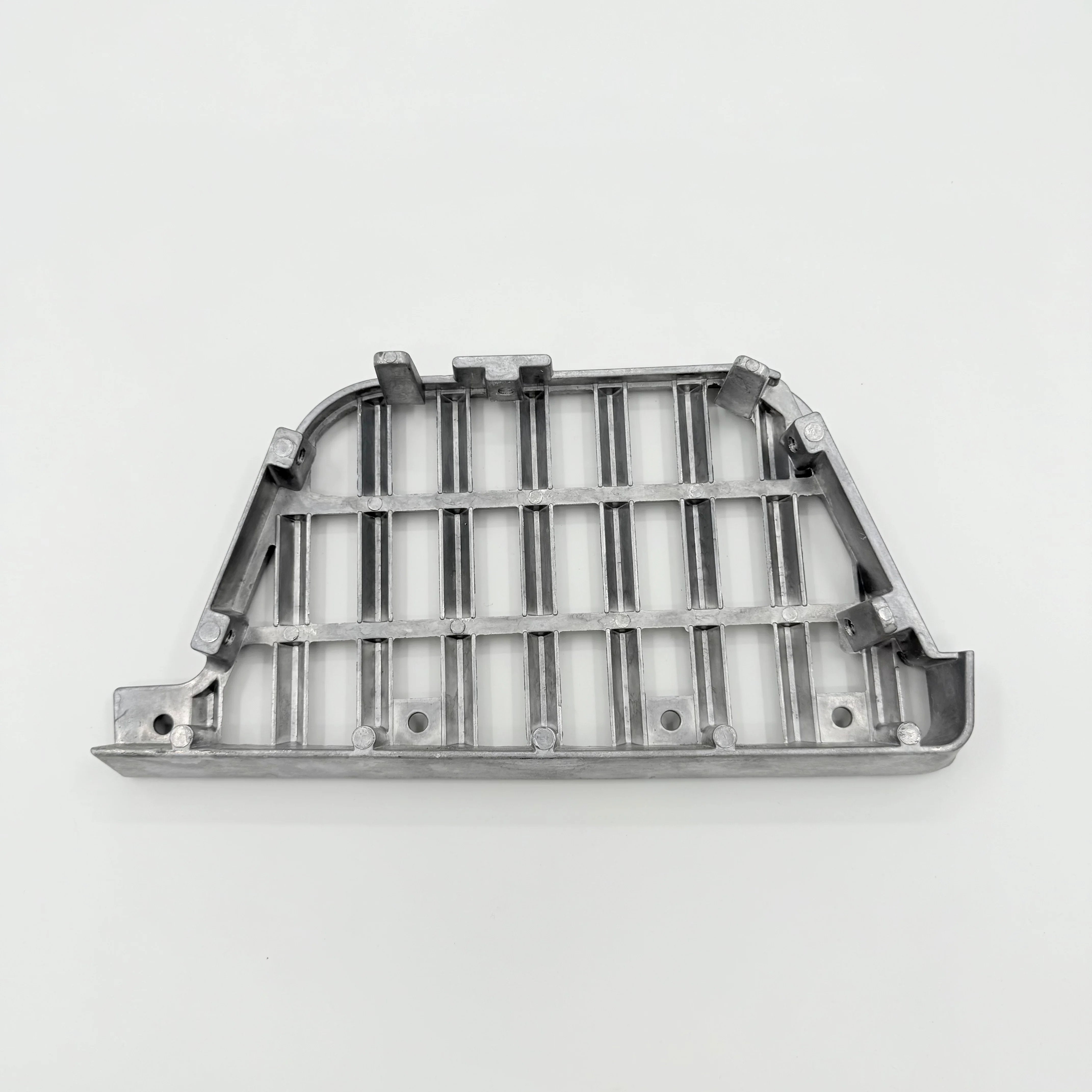 Step Plate Right Passenger Side For ISUZU NRR NPR NQR NPR - HD 96 - 04 - GoTrucky