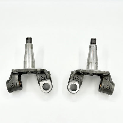 2x Knuckle Front Axle Left + Right For Isuzu NRR NQR NPR NPR - HD 4HE1 4HK1 99 - 25 - GoTrucky