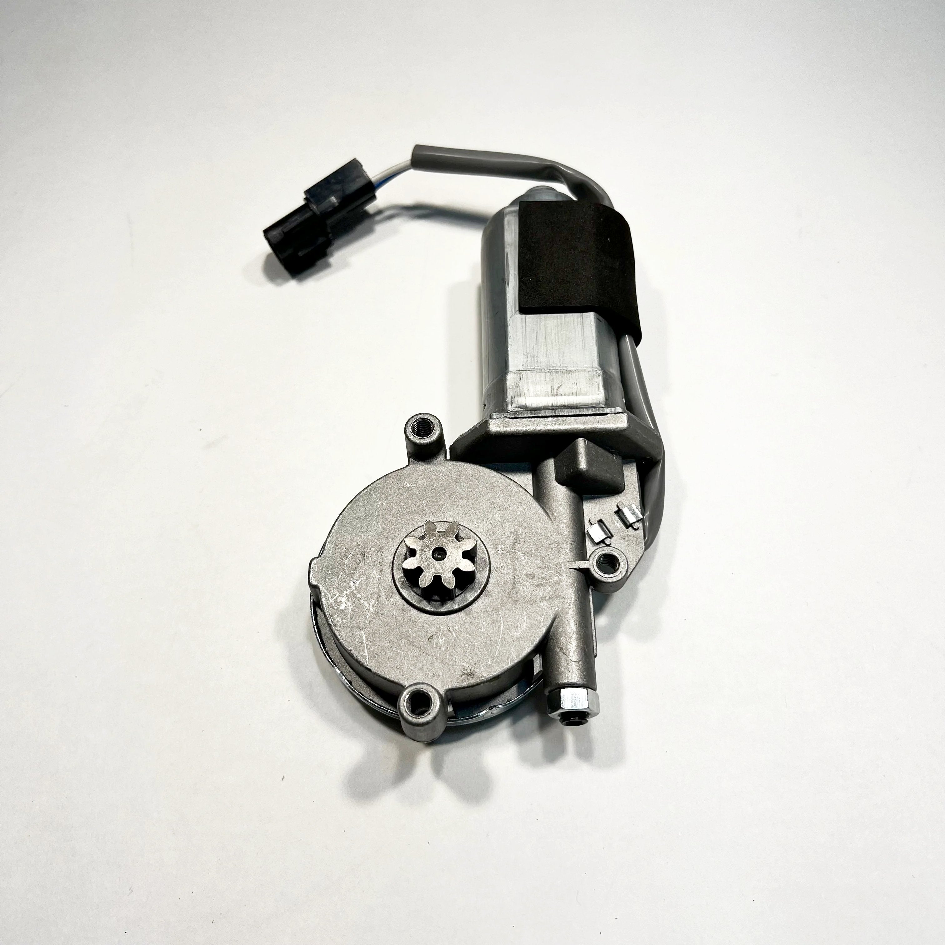 2x Power Window Motor Regulator Left Right NPR NQR NPR - HD NRR 00 - 07 - GoTrucky