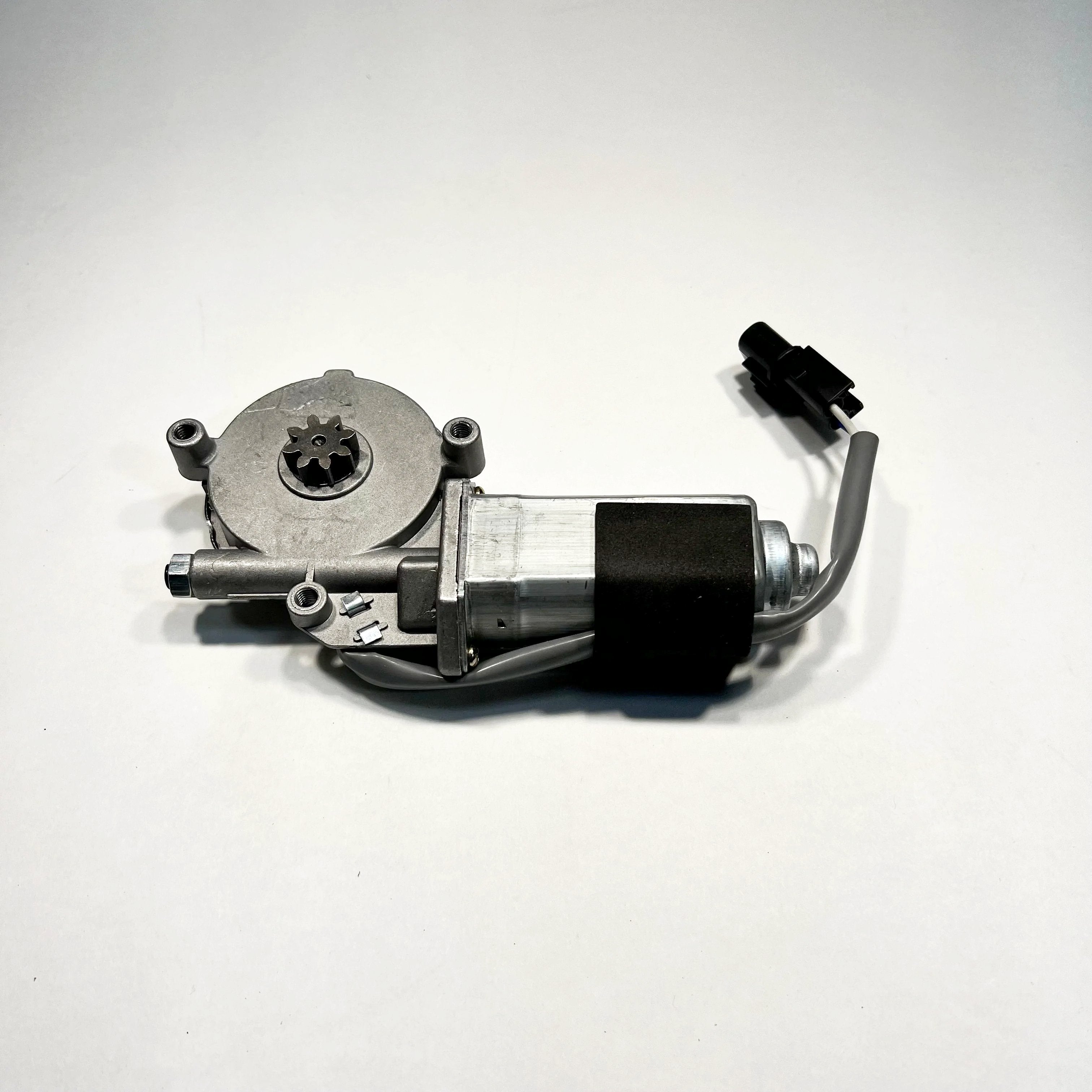 2x Power Window Motor Regulator Left Right NPR NQR NPR - HD NRR 00 - 07 - GoTrucky