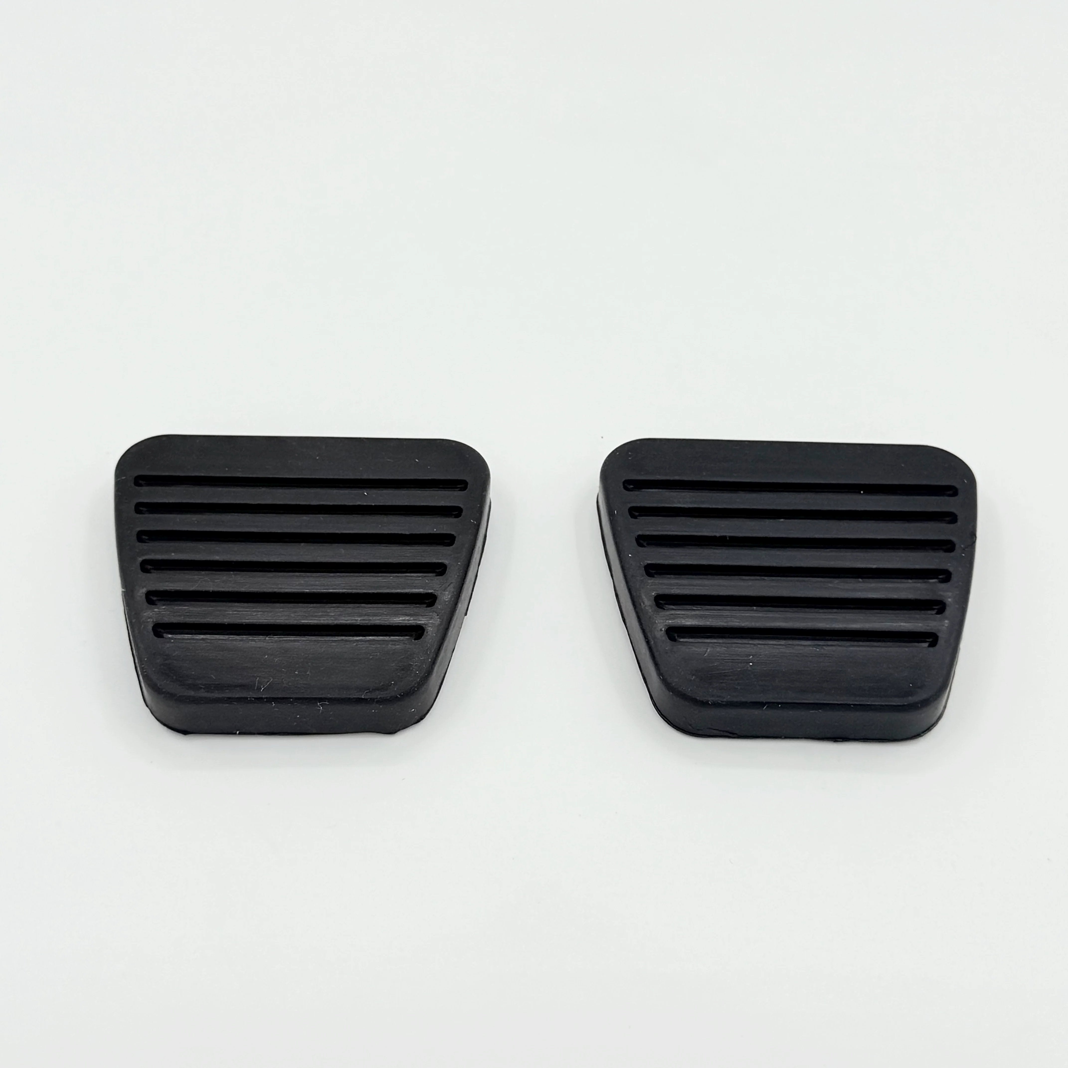 2x Rubber Pad Cover Brake Clutch Pedal for ISUZU NRR NPR NPR - HD NQR 95 - 25 - GoTrucky