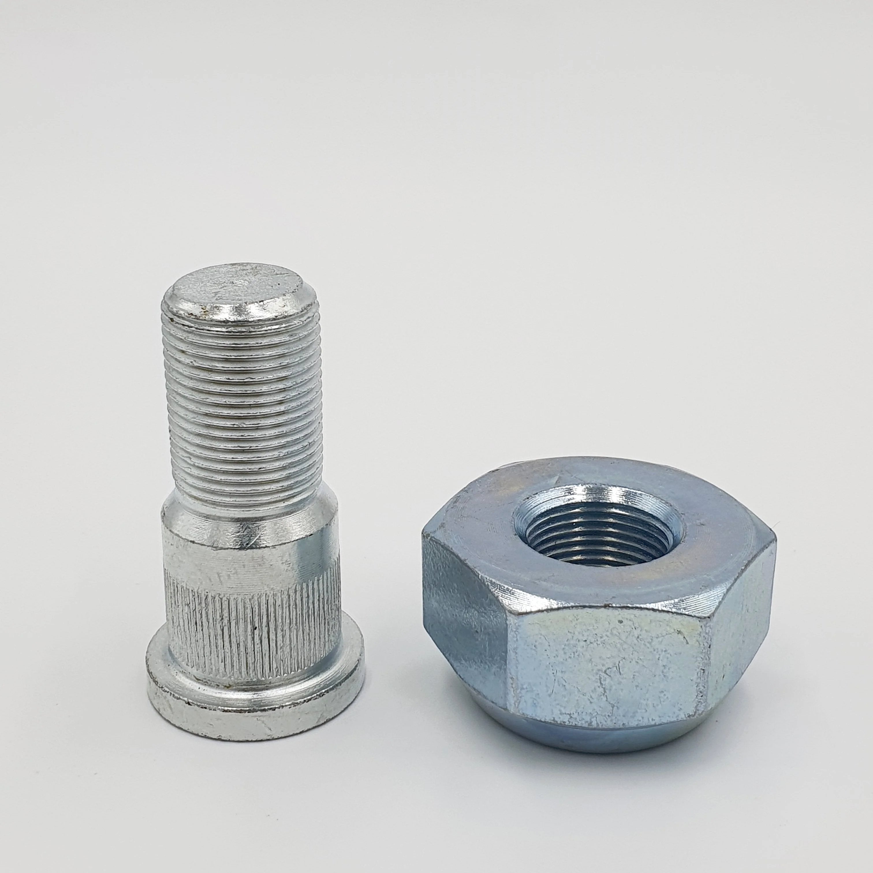 4x Wheel Nut + Stud Front 2 Right + 2 Left for ISUZU NPR NQR NPR - HD NRR 98 - 25 - GoTrucky