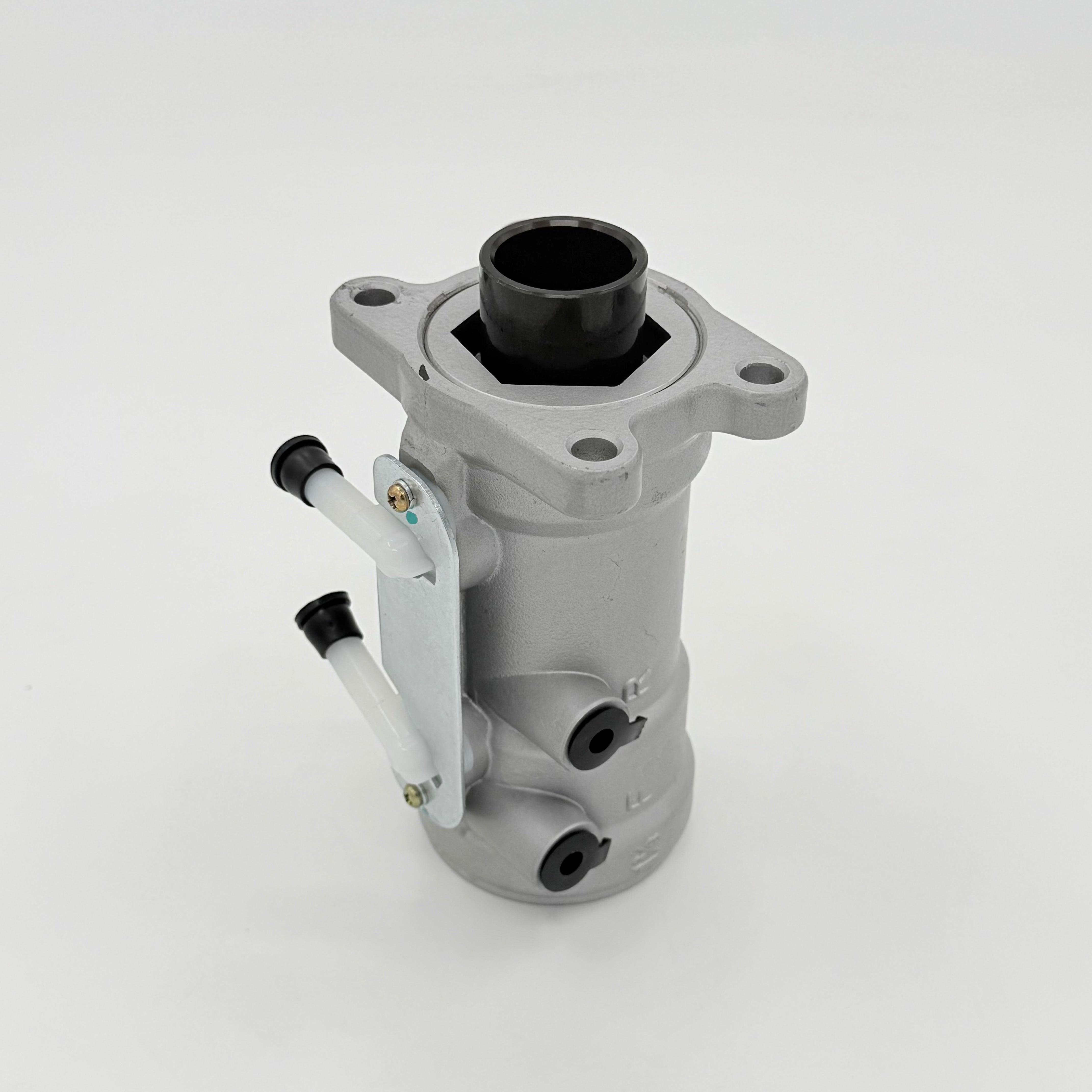 Brake Master Cylinder For ISUZU NPR-HD NQR NPR NRR 4JJ1 3,0L 4HK1 5.2L 1/3-8 2008-2021 OEM