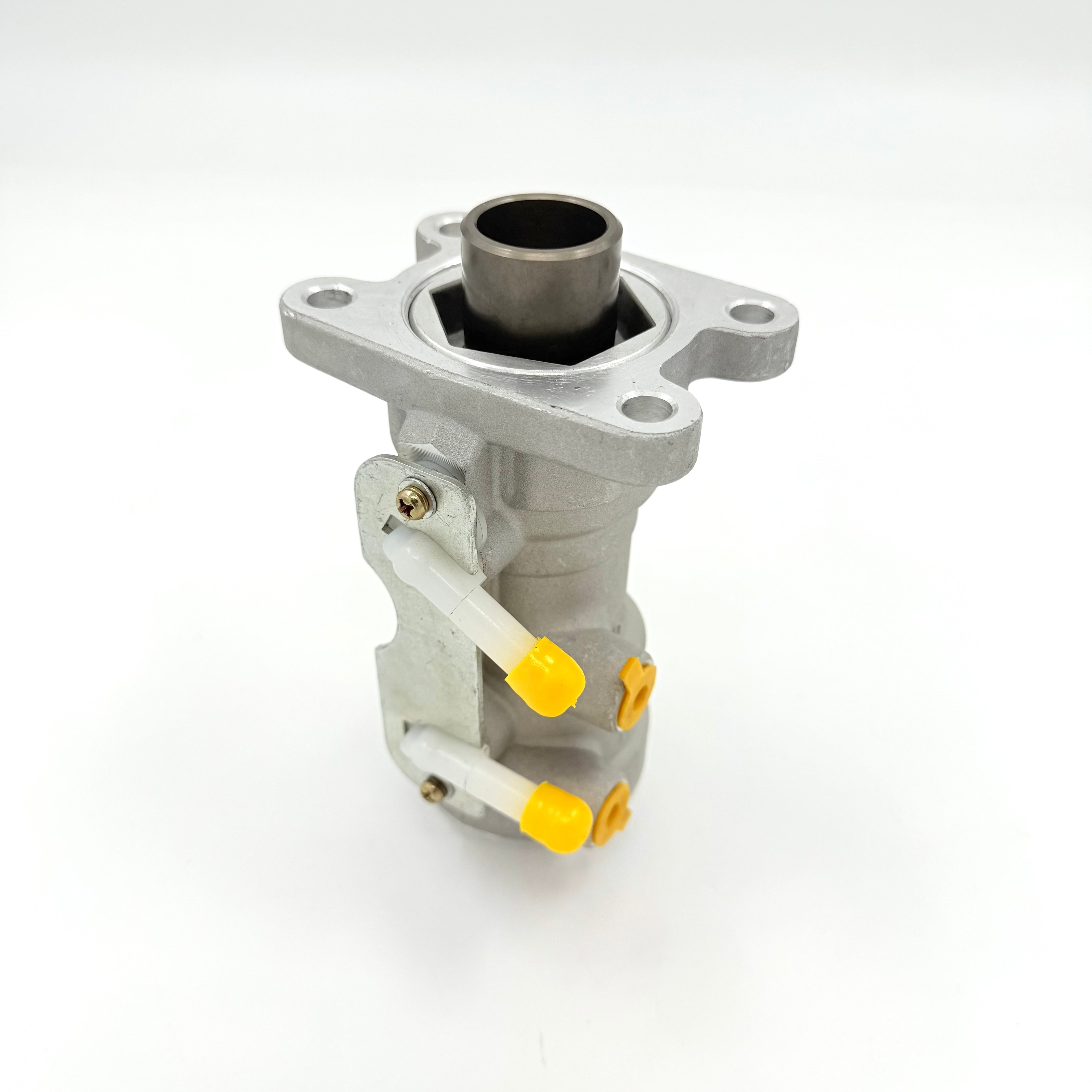 Brake Master Cylinder For ISUZU NQR NPR NPR - HD 4HE1 4.8L 4HK1 5.2L GAS 1992 - 2009 1 - 1/4" - GoTrucky