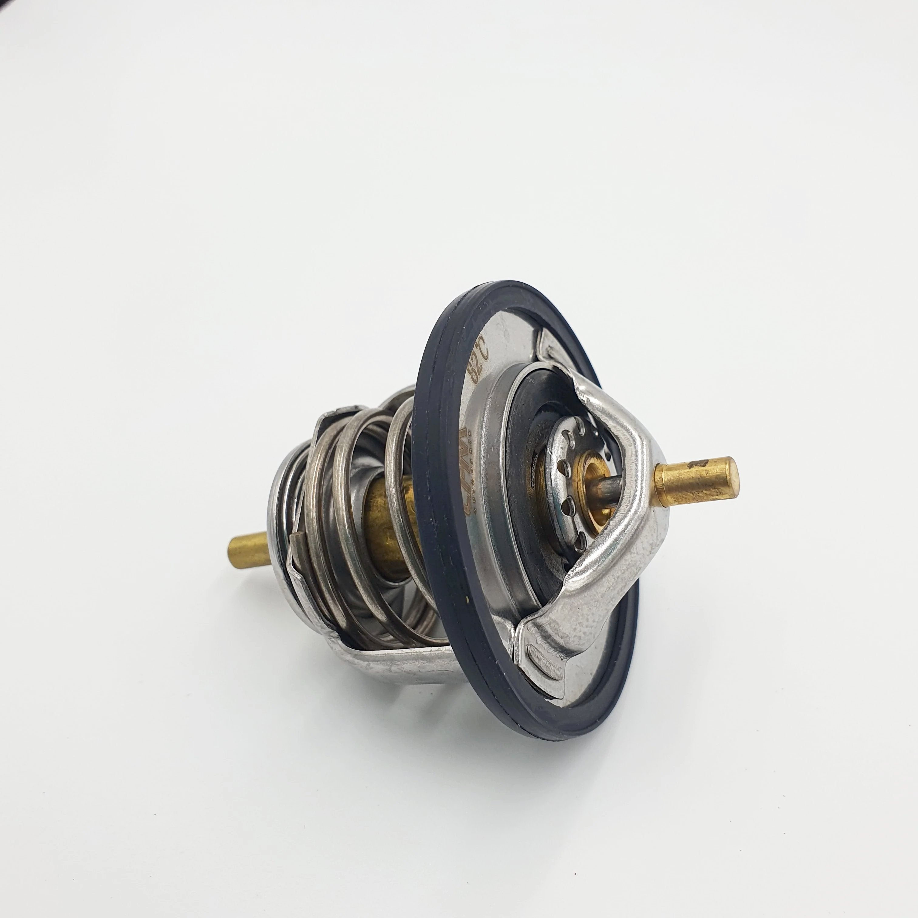 Coolant Thermostat 82℃ For Isuzu NPR NPR - HD NQR NRR 4HE1 4.8L 4HK1 5.2L 98 - 24 - GoTrucky