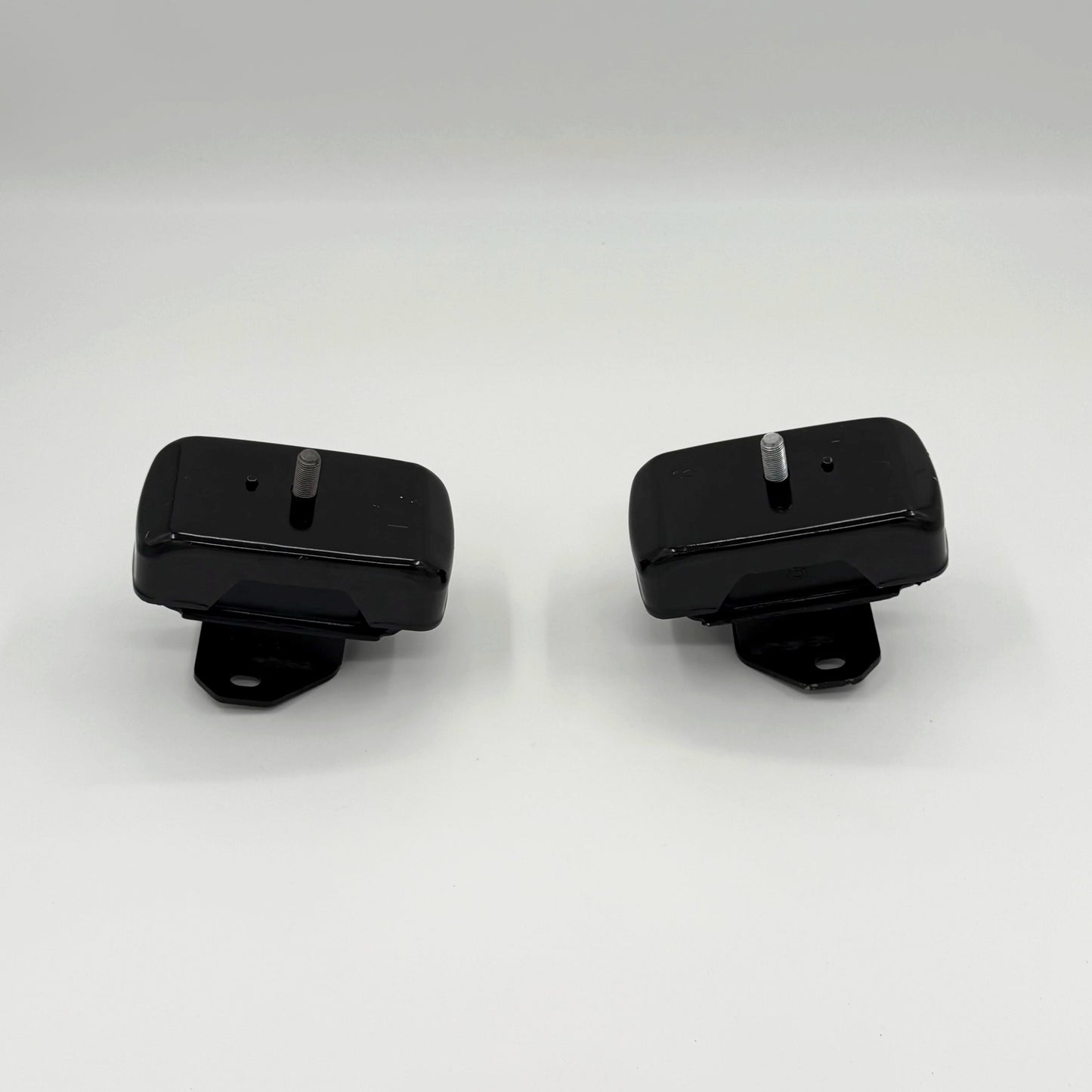 Engine Mount Left + Right For Isuzu NPR NPR - HD NQR NRR 4HE1 4.8L 4HK1 5.2L 98 - 07 - GoTrucky