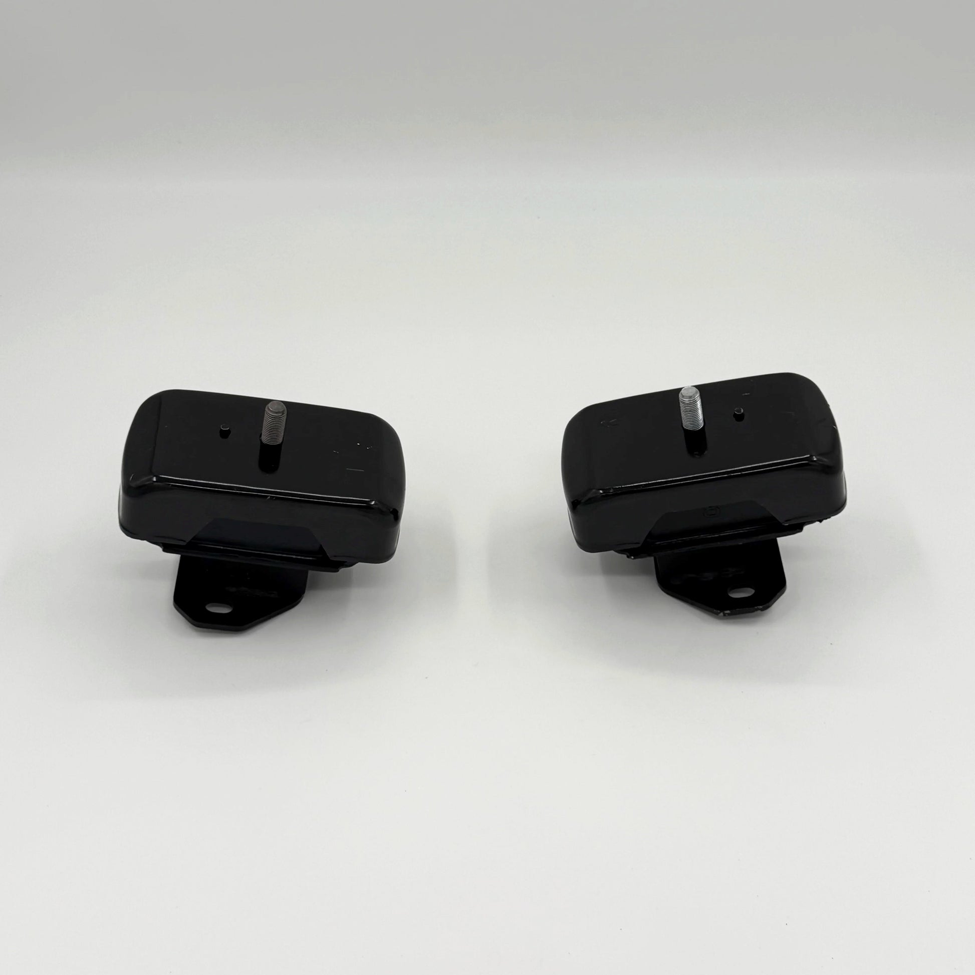 Engine Mount Left + Right For Isuzu NPR NPR - HD NQR NRR 4HE1 4.8L 4HK1 5.2L 98 - 07 - GoTrucky