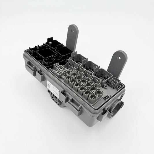 Fuse Relay Box +Bottom Cover For ISUZU NPR NQR NRR NPR - HD 4HK1 5.2L 08 - 24 OEM - GoTrucky