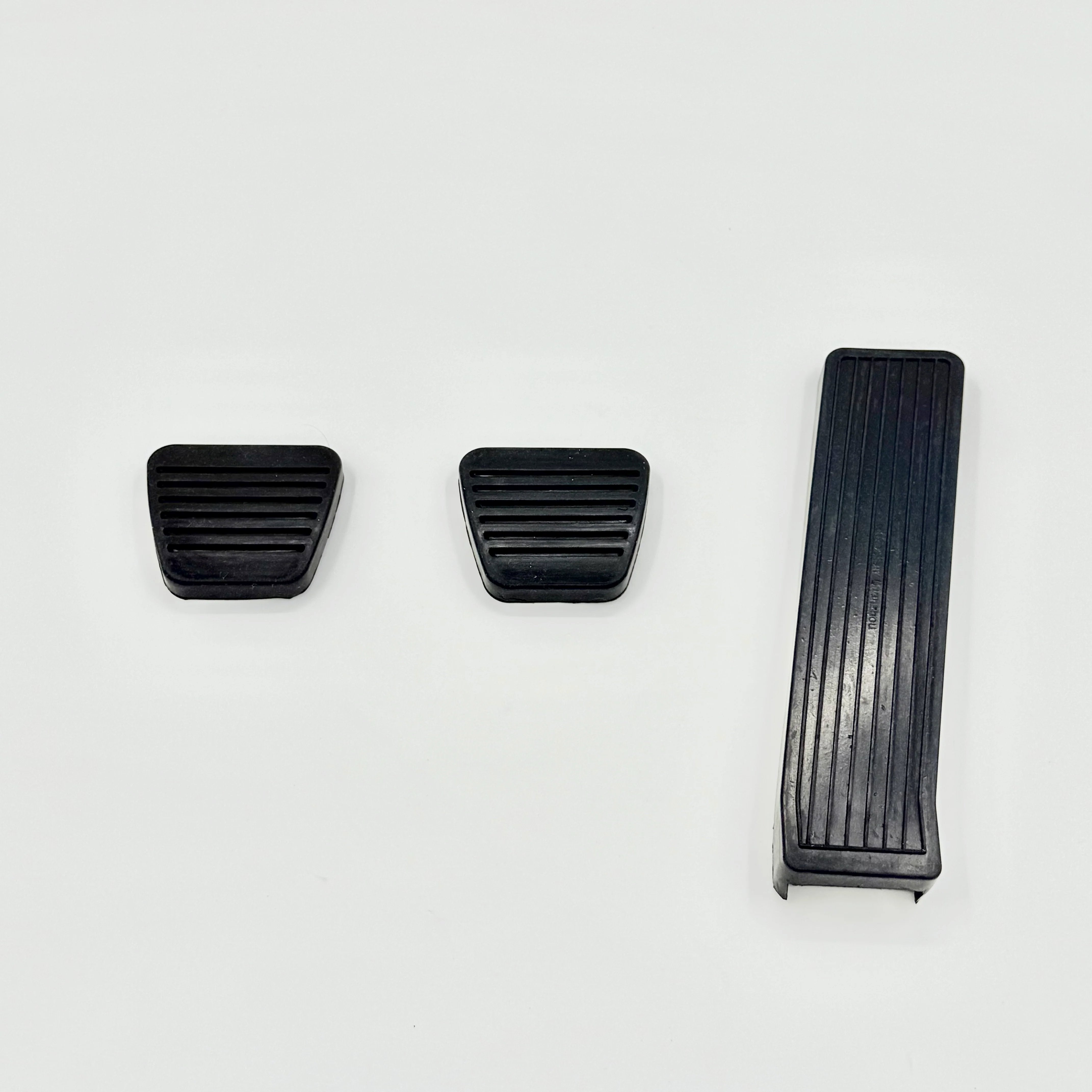 Rubber Pad Cover Accelerator Brake Clutch Pedal for ISUZU NPR NPR - HD NQR 95 - 04 - GoTrucky