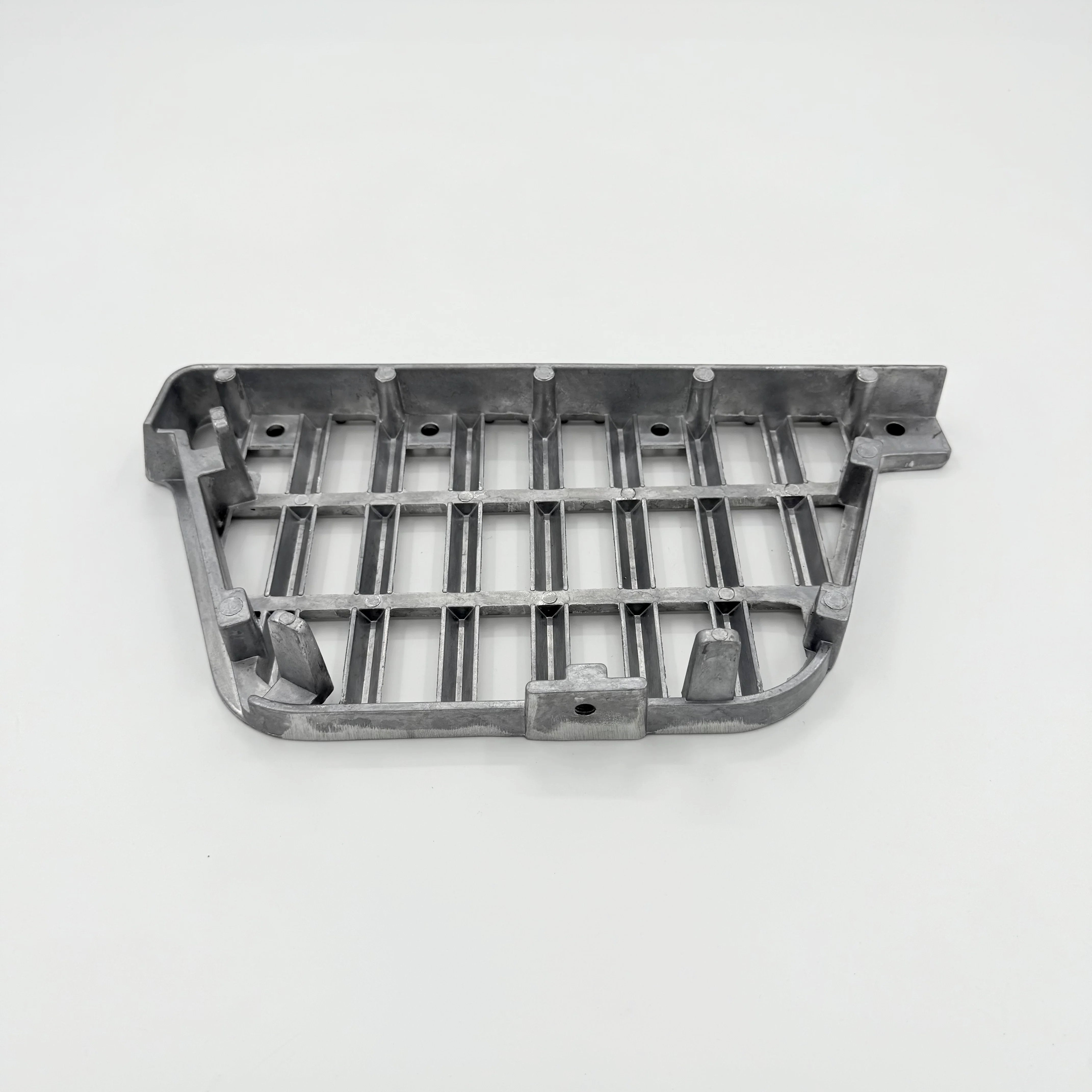 Step Plate Right Passenger Side For ISUZU NRR NPR NQR NPR - HD 96 - 04 - GoTrucky