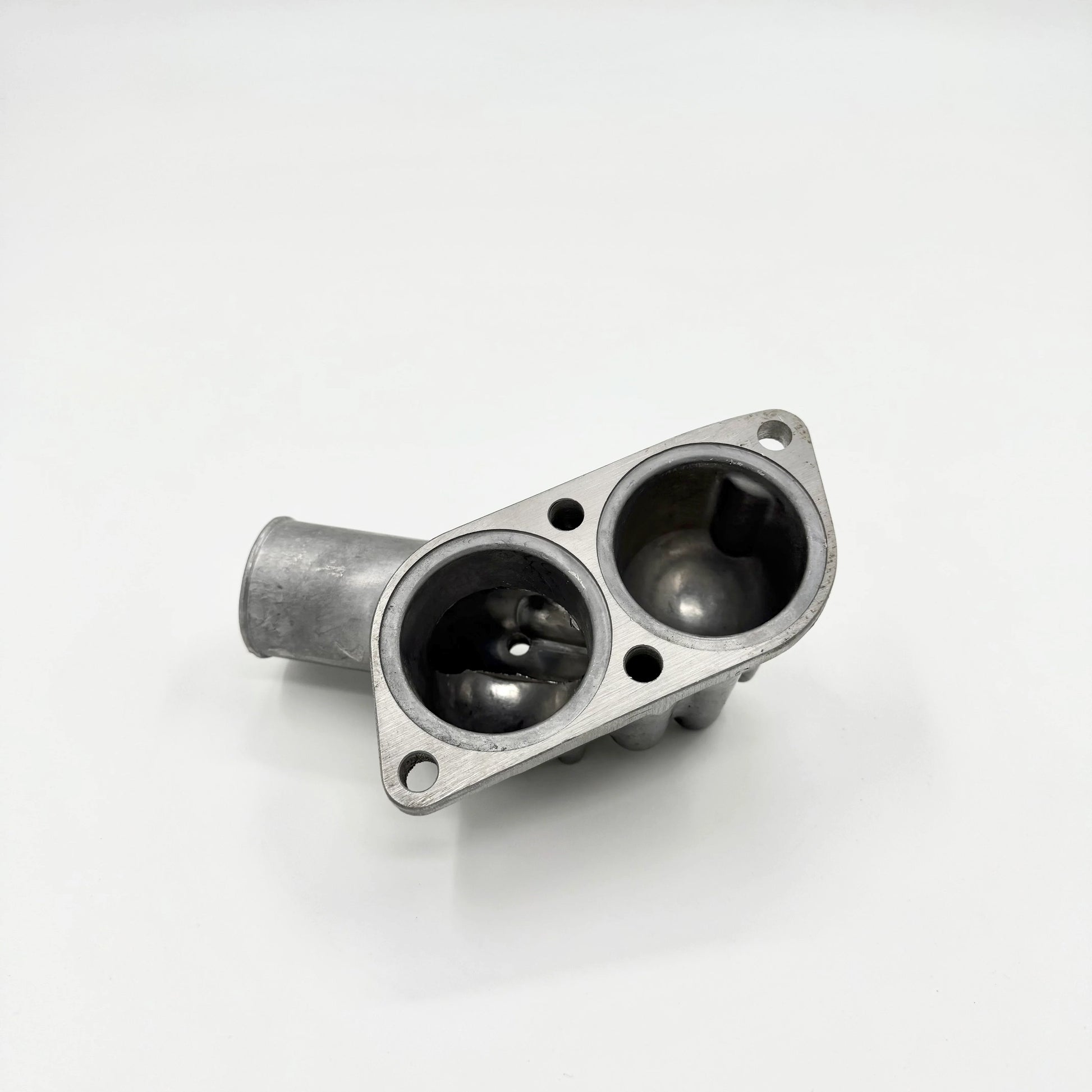 Thermostat Housing Cover Pipe Out for ISUZU NRR NPR NPR - HD NQR 4HE1 4.8L 98 - 04 - GoTrucky